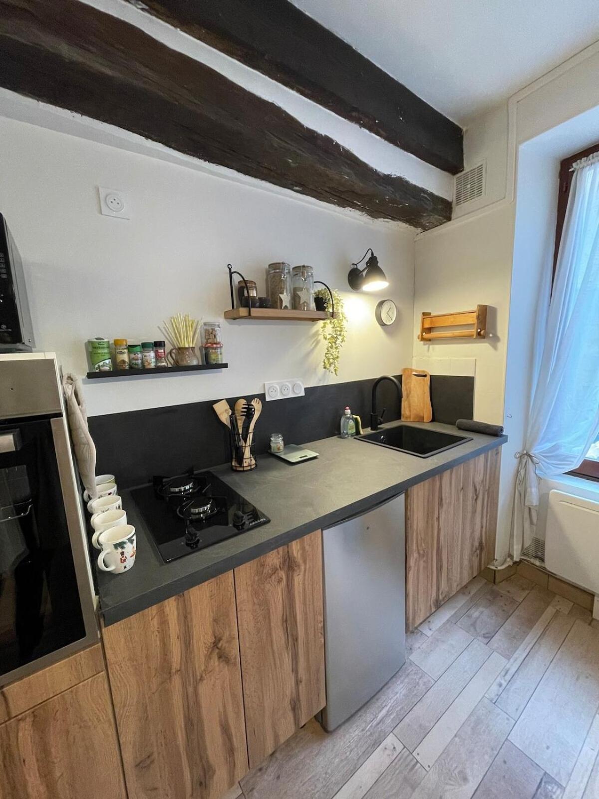 "La Petite Maison" Triplex Au Centre Ville - Les Terres Du Roy أفالو المظهر الخارجي الصورة
