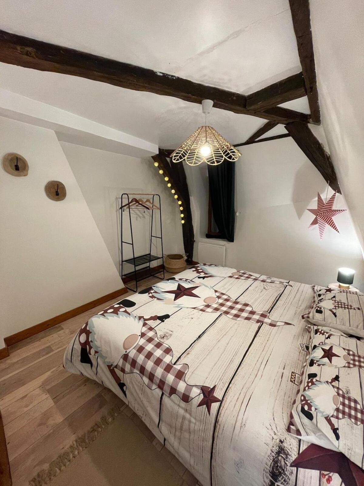 "La Petite Maison" Triplex Au Centre Ville - Les Terres Du Roy أفالو المظهر الخارجي الصورة
