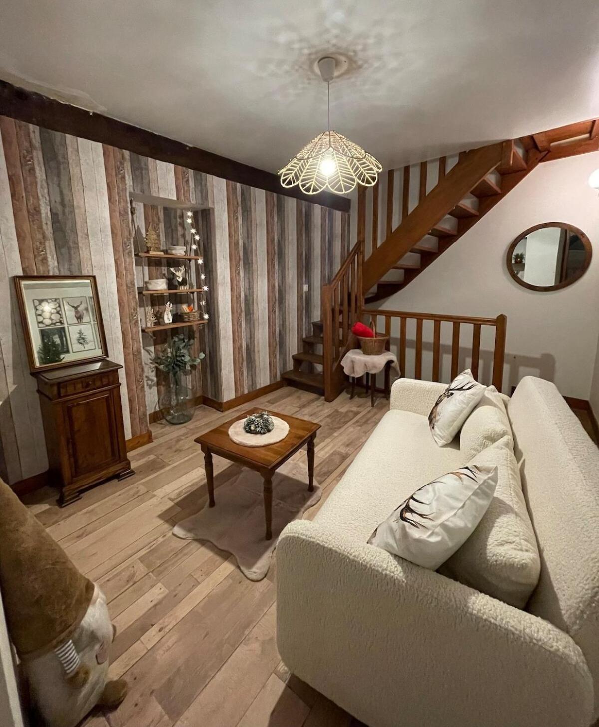 "La Petite Maison" Triplex Au Centre Ville - Les Terres Du Roy أفالو المظهر الخارجي الصورة